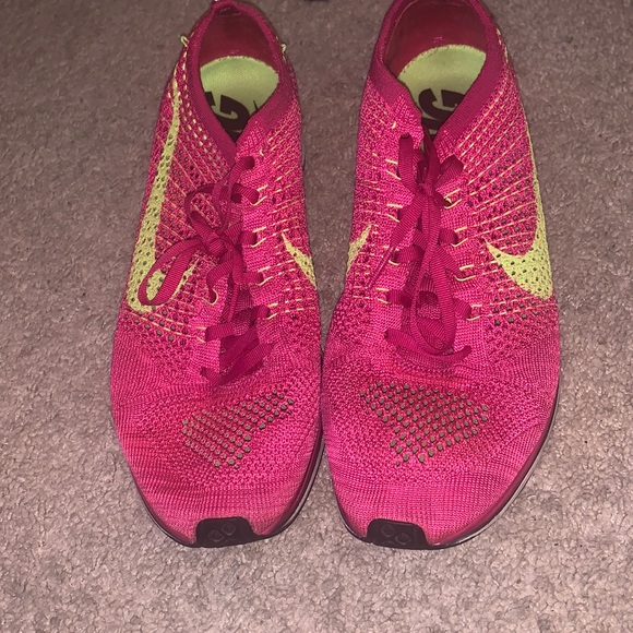 Nike trainers - Picture 3 of 3